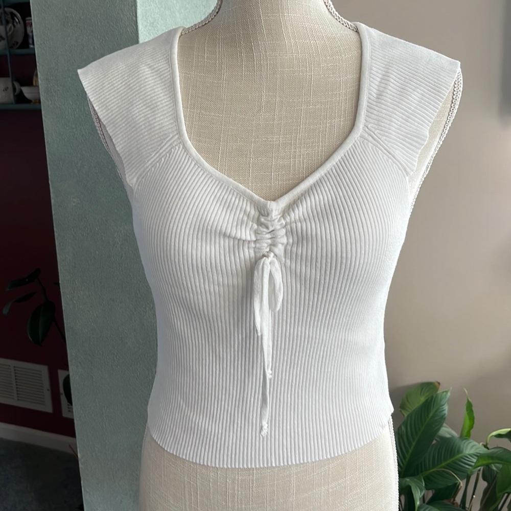 Love Tree White crop top, Size M